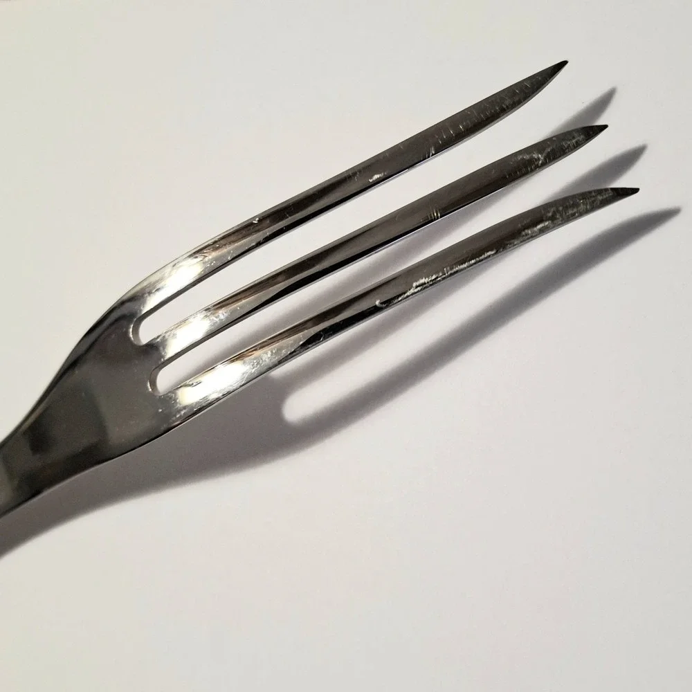 Cutco Pearl White Handle 1726 KL One Carving Fork USA Stainless Steel